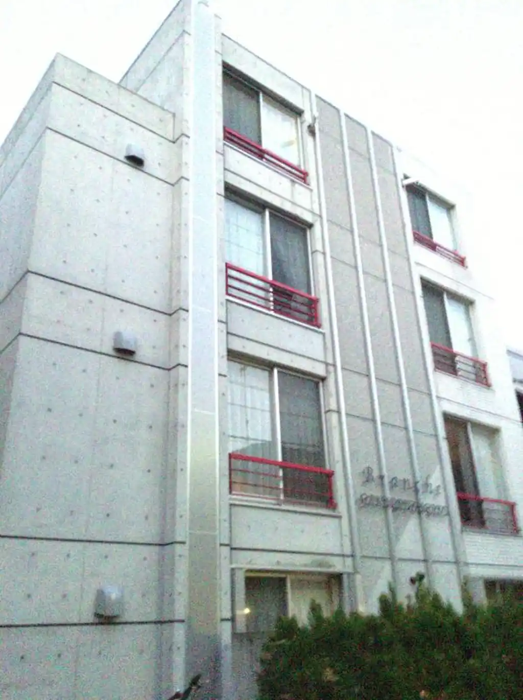 Branche GAKUGEIDAIGAKU 外観