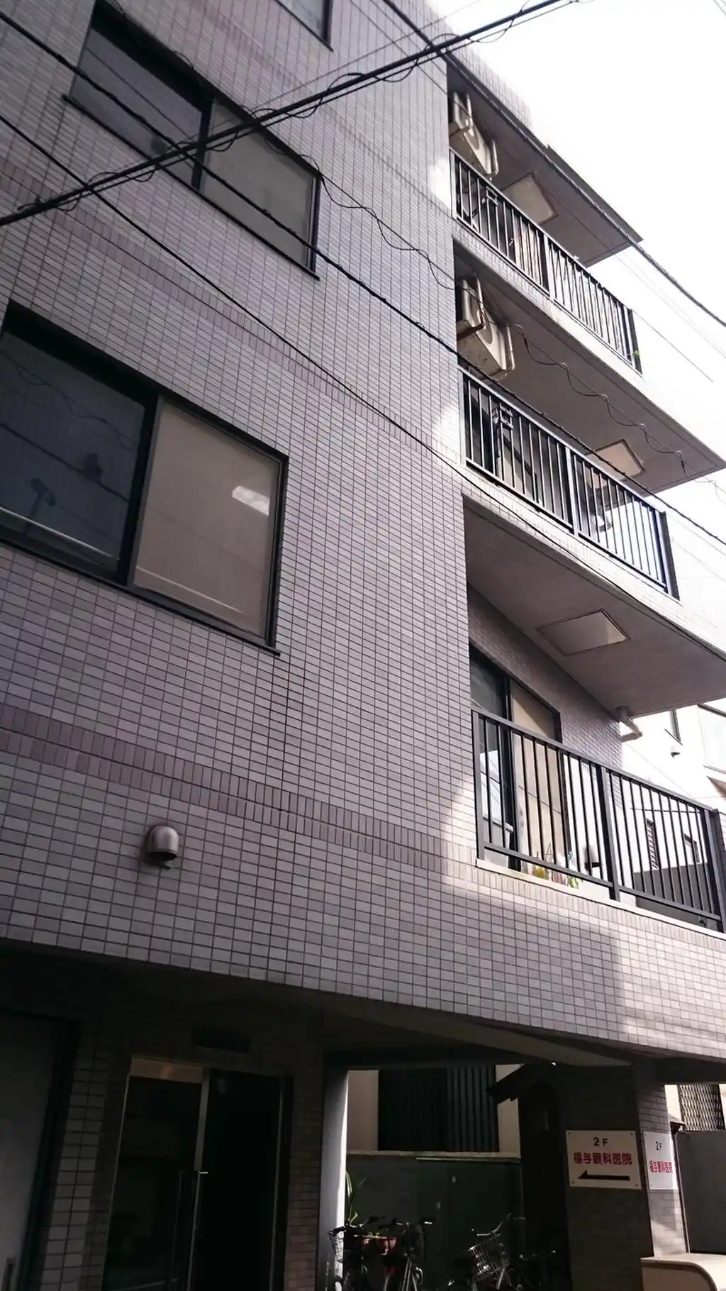 エーシーフィールズ 外観