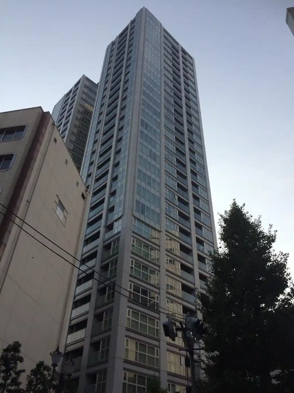 中野ツインマークタワー 外観