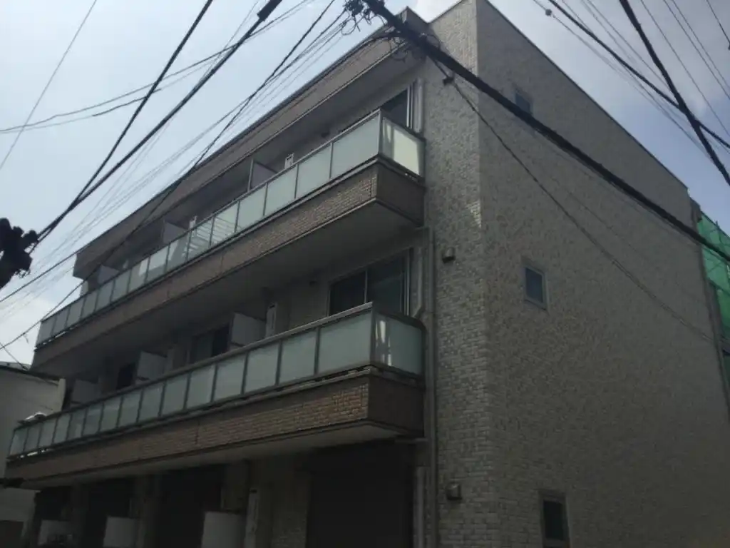 バチュラー立川 外観