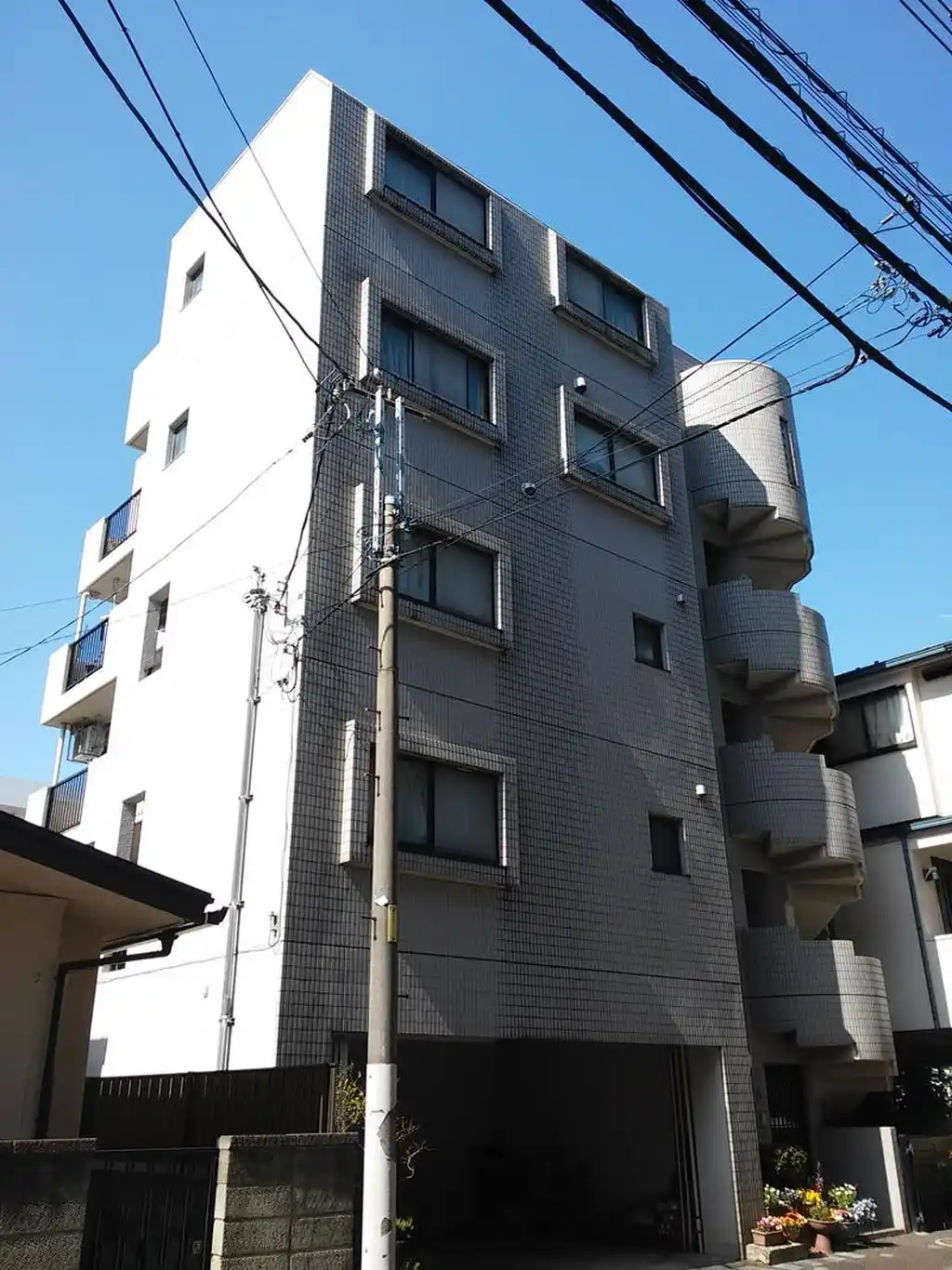 岩本ビル 外観