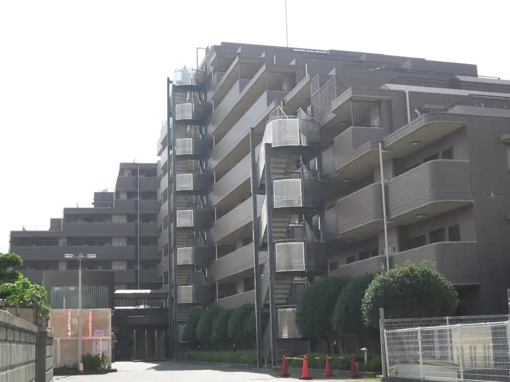 リーベスト薬園台 外観