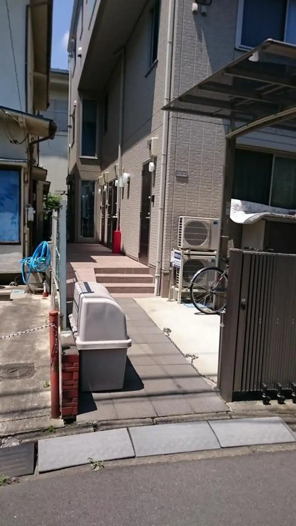 モンセーム 外観