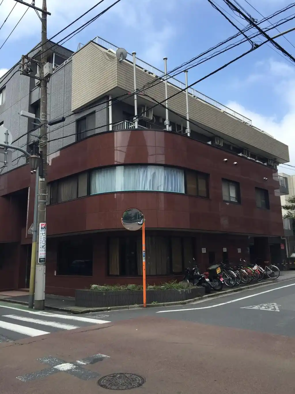 ビューラー関 外観