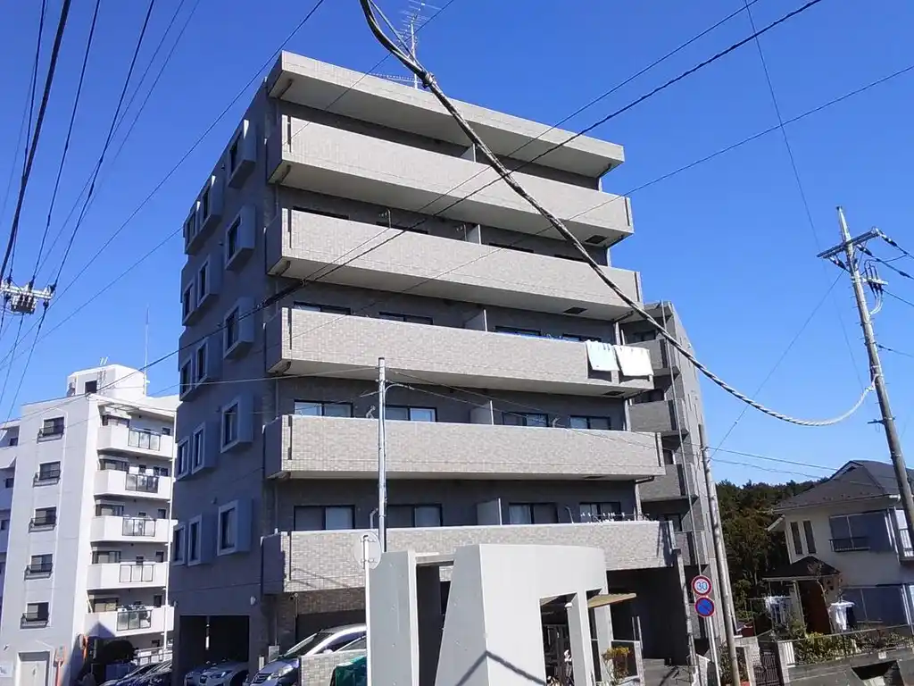 クレスト南万騎が原 外観