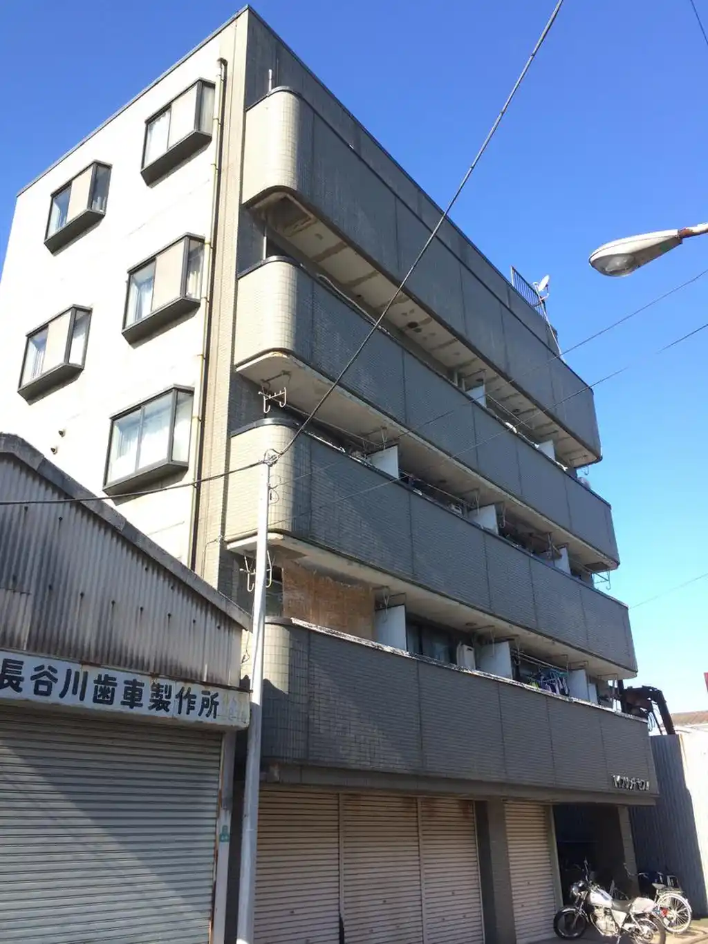 ハイブリッヂセブン 外観
