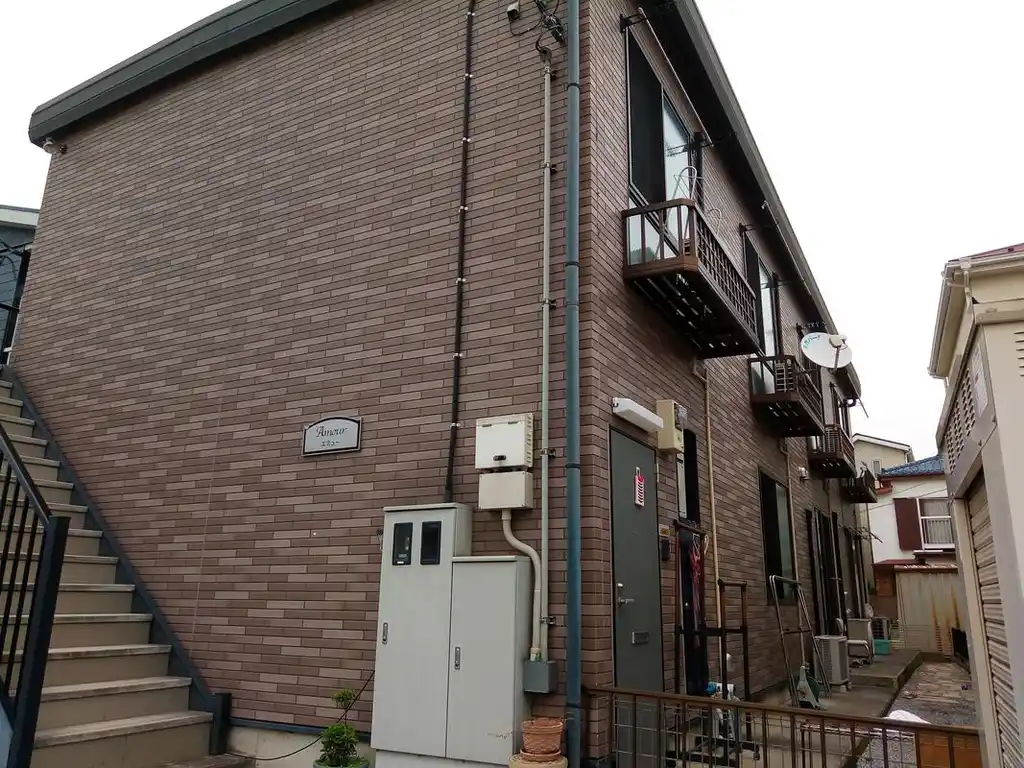 アムール エミュー 外観