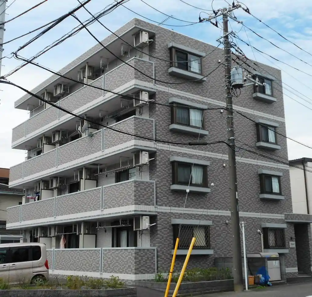 アヴァンティ 外観