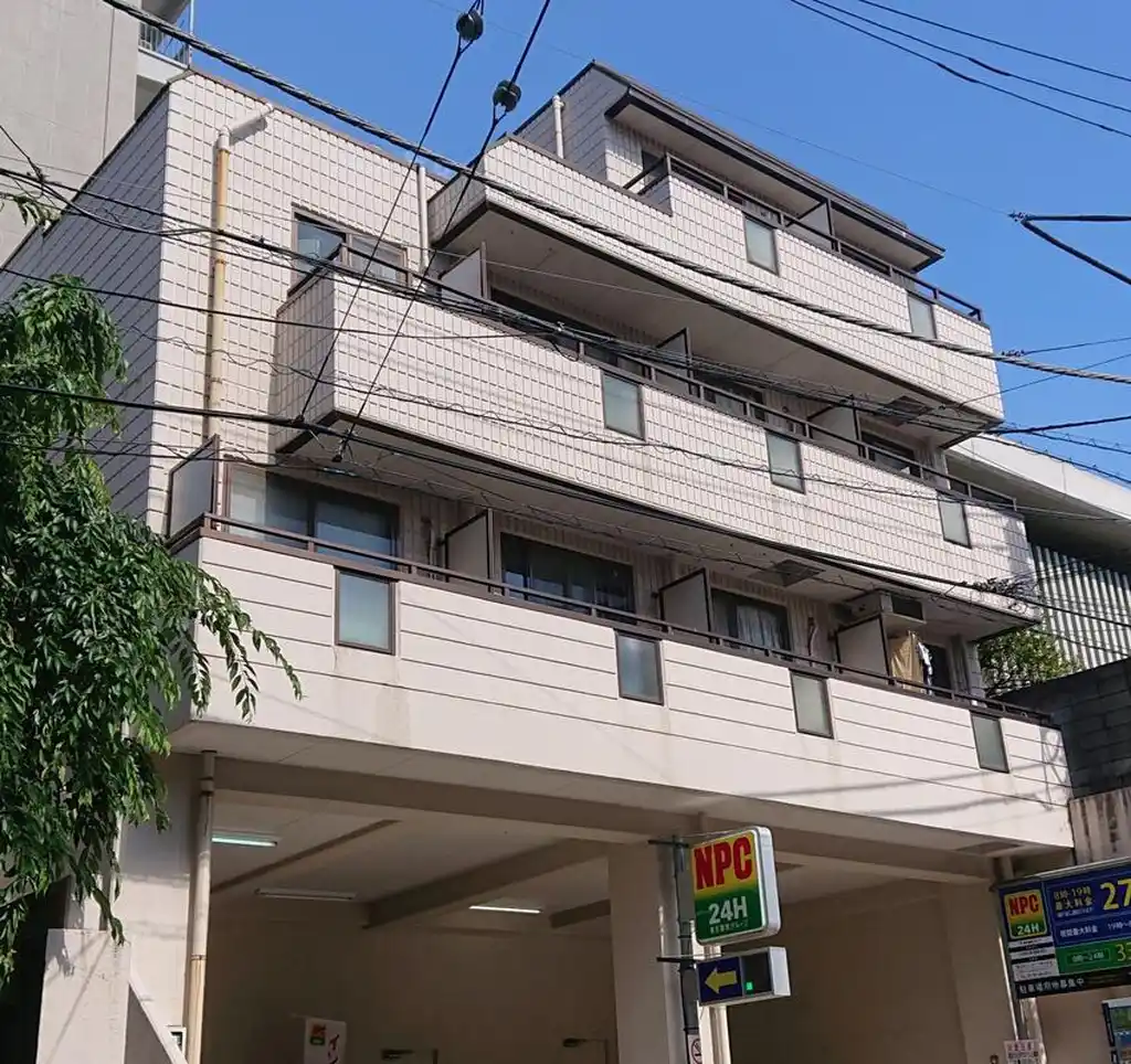 シントミプラザ新宿 外観