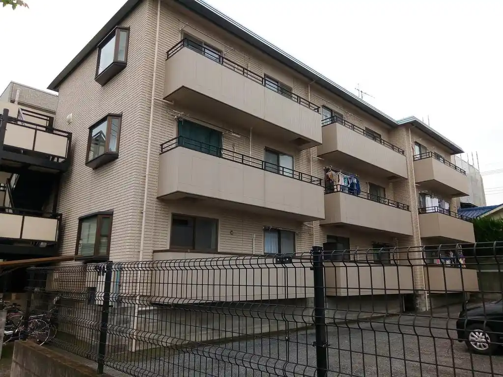 シャルマンシャトー 外観