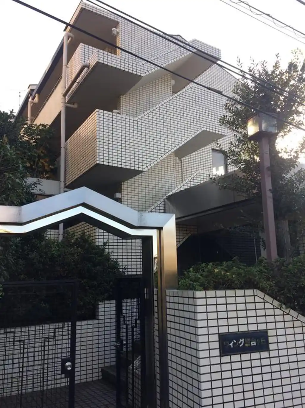 ウィング百合ヶ丘 外観