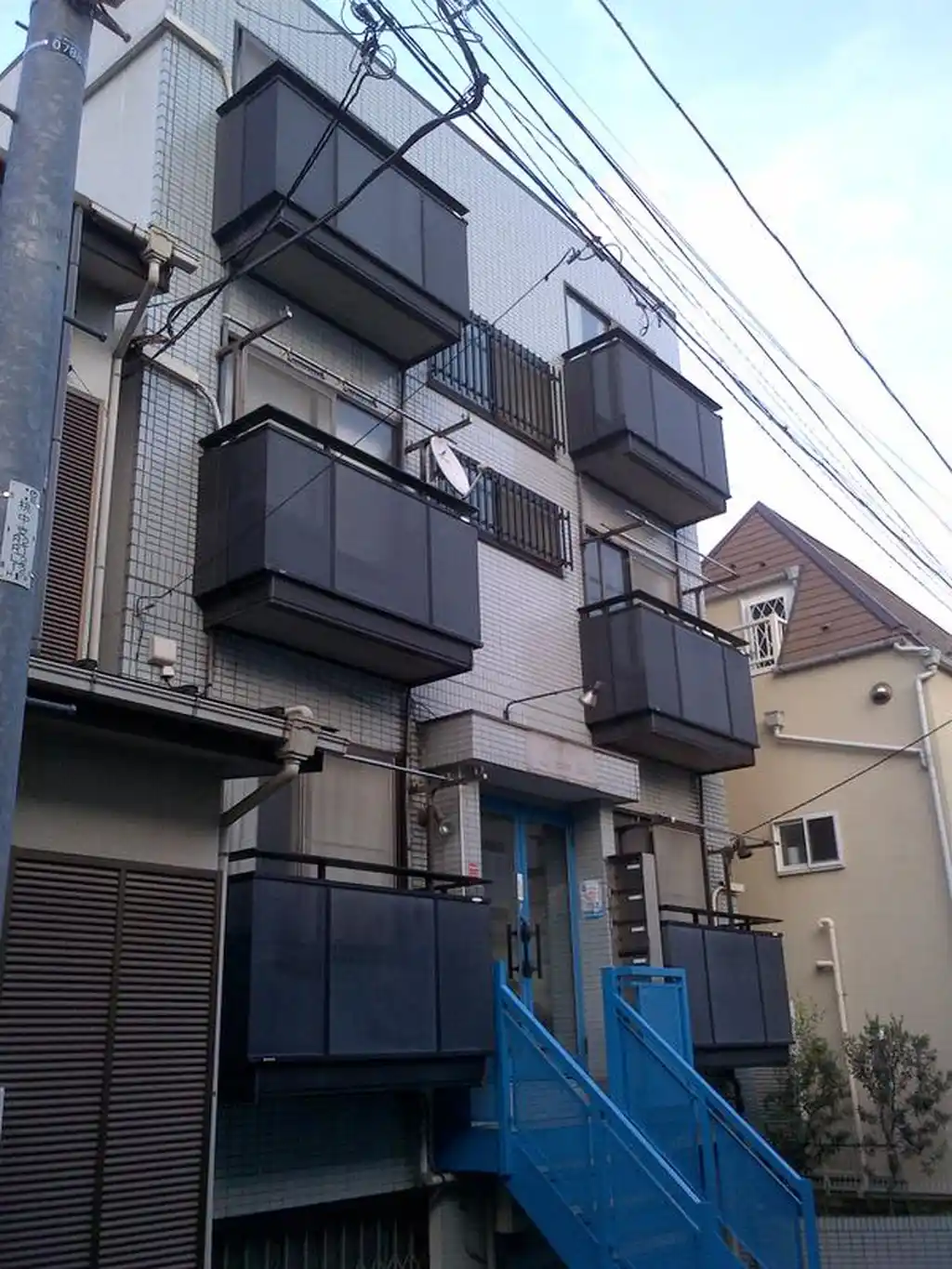 ラメゾンブルー 外観