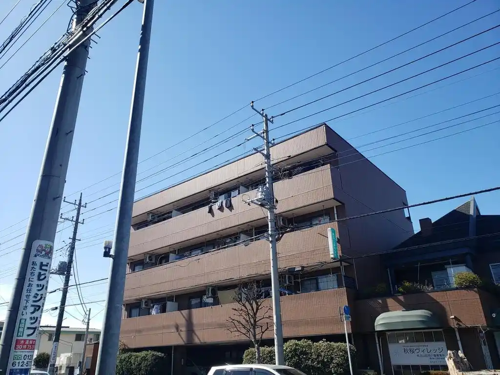 ロイヤルシャトー南流山 外観