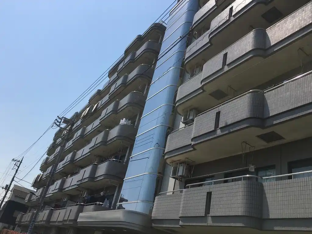 ロイヤルハイム氷川台 外観
