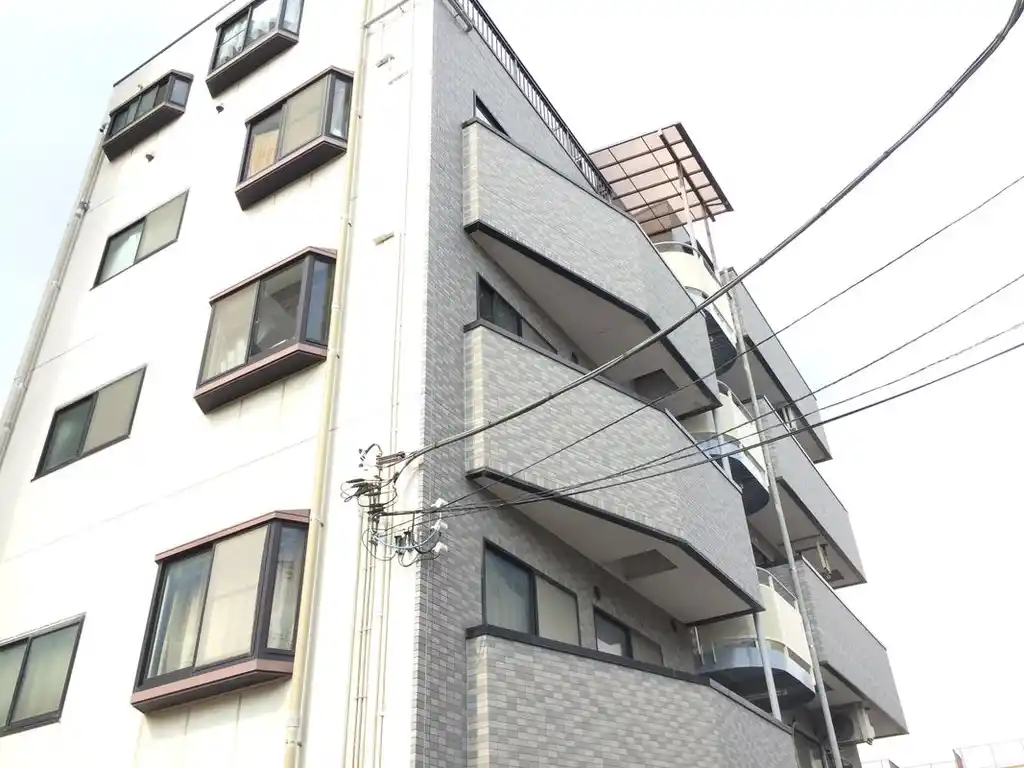 アヴァンセ 外観