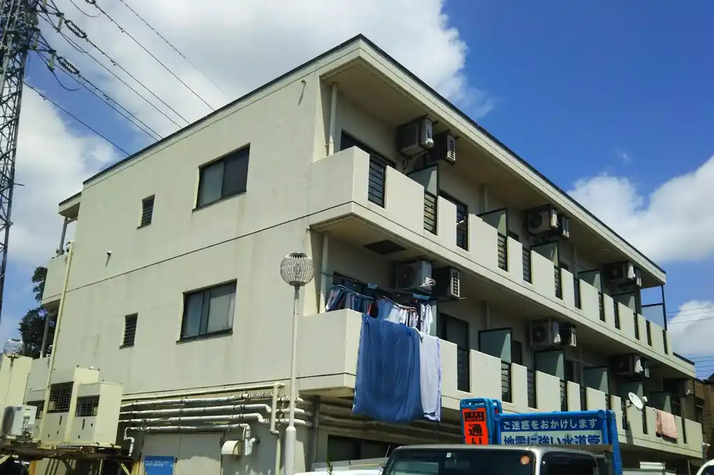 アドバンス1号館 外観