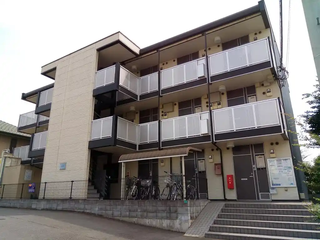 レオパレスレジェンドプーマ 外観