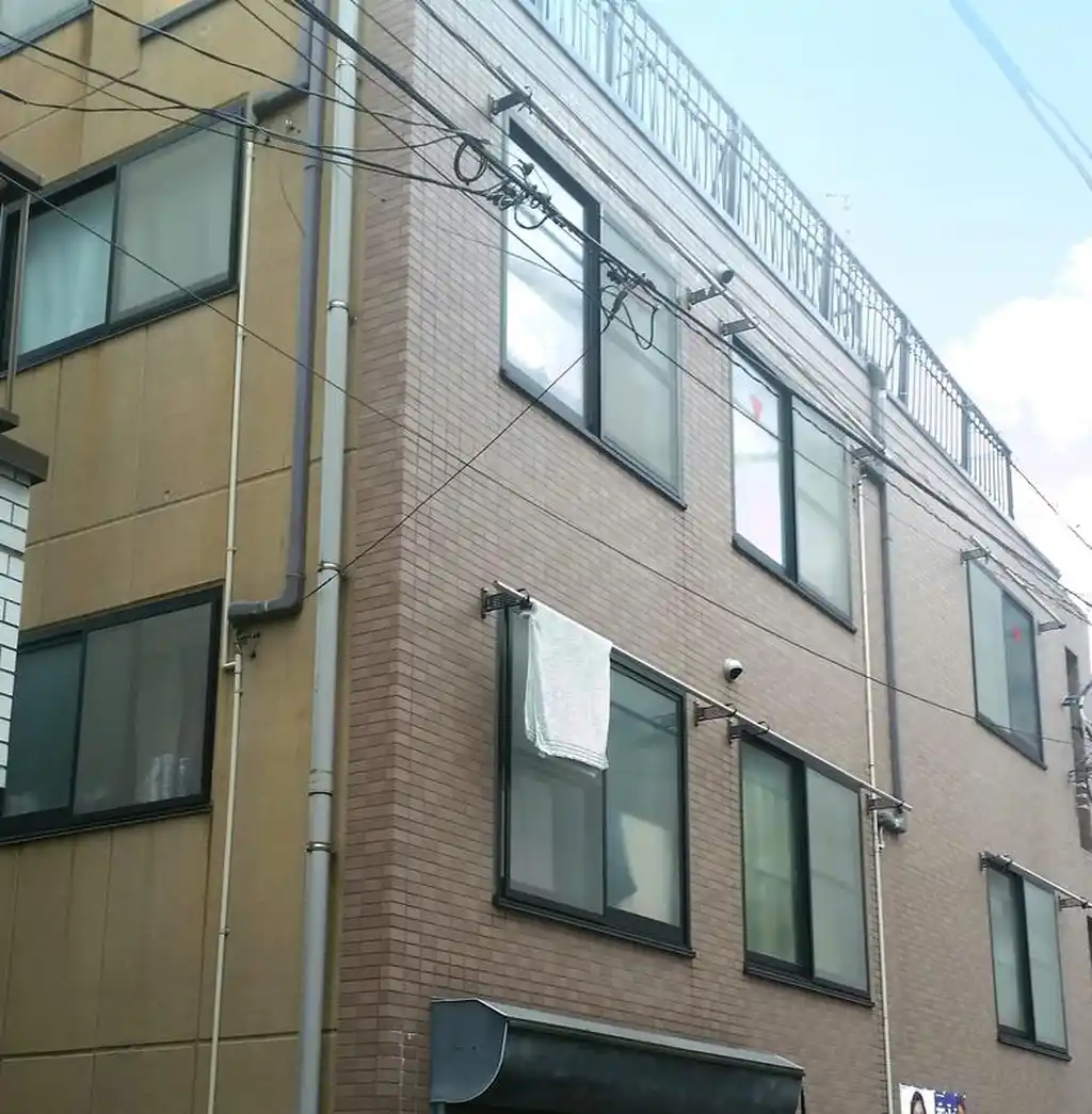 オリエンテサクマ 外観