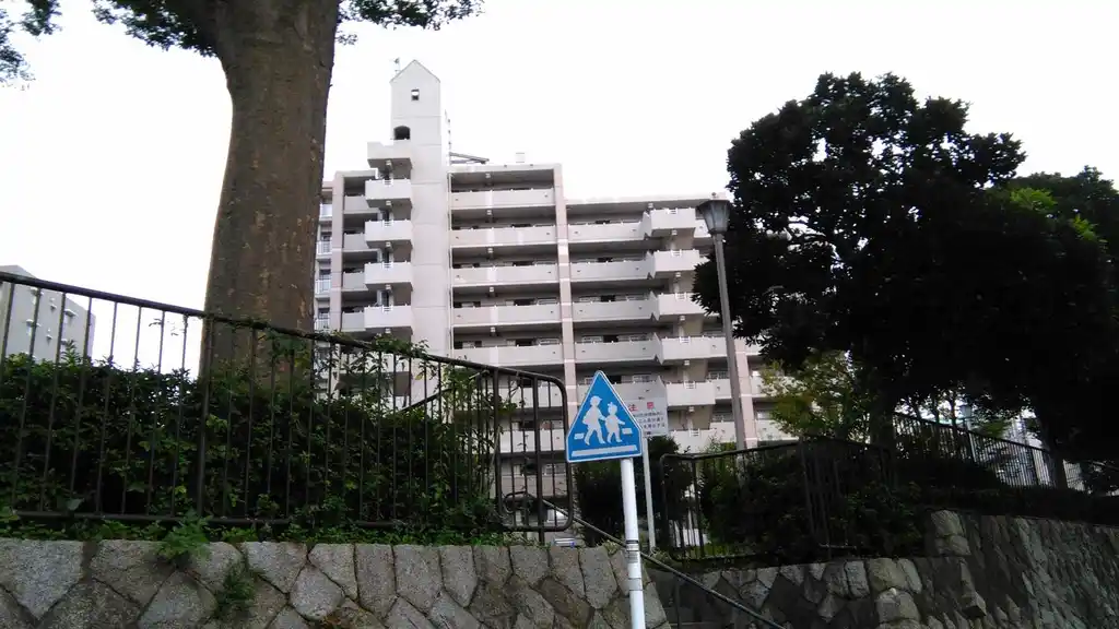 サンラフレ百合ヶ丘2号棟 外観