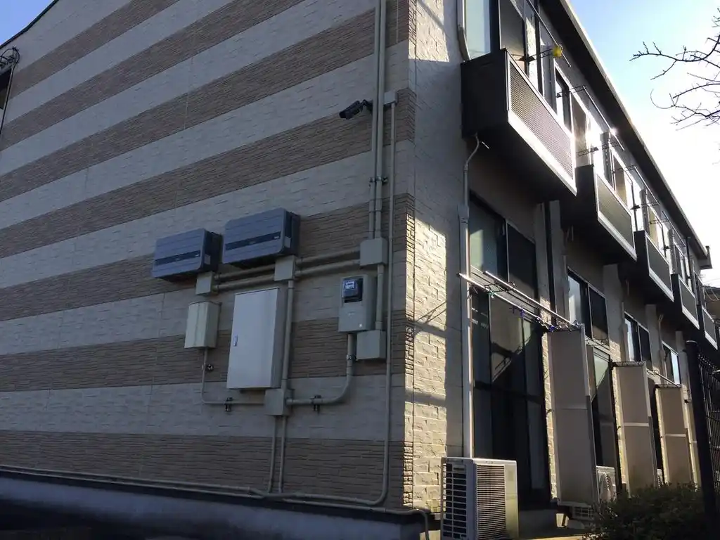 レオパレスルピア深作 外観