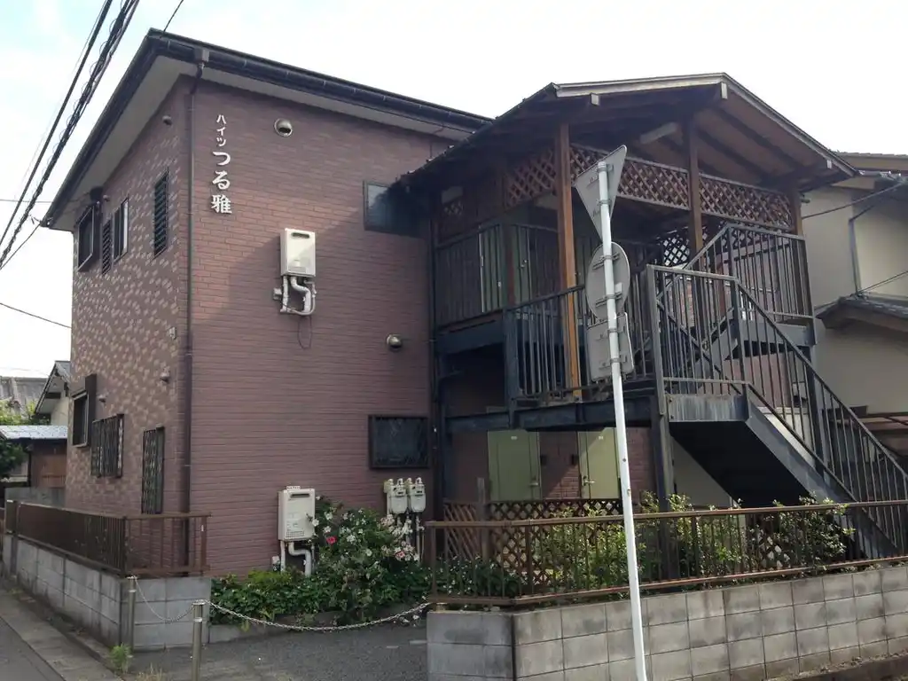ハイツつる雅 外観