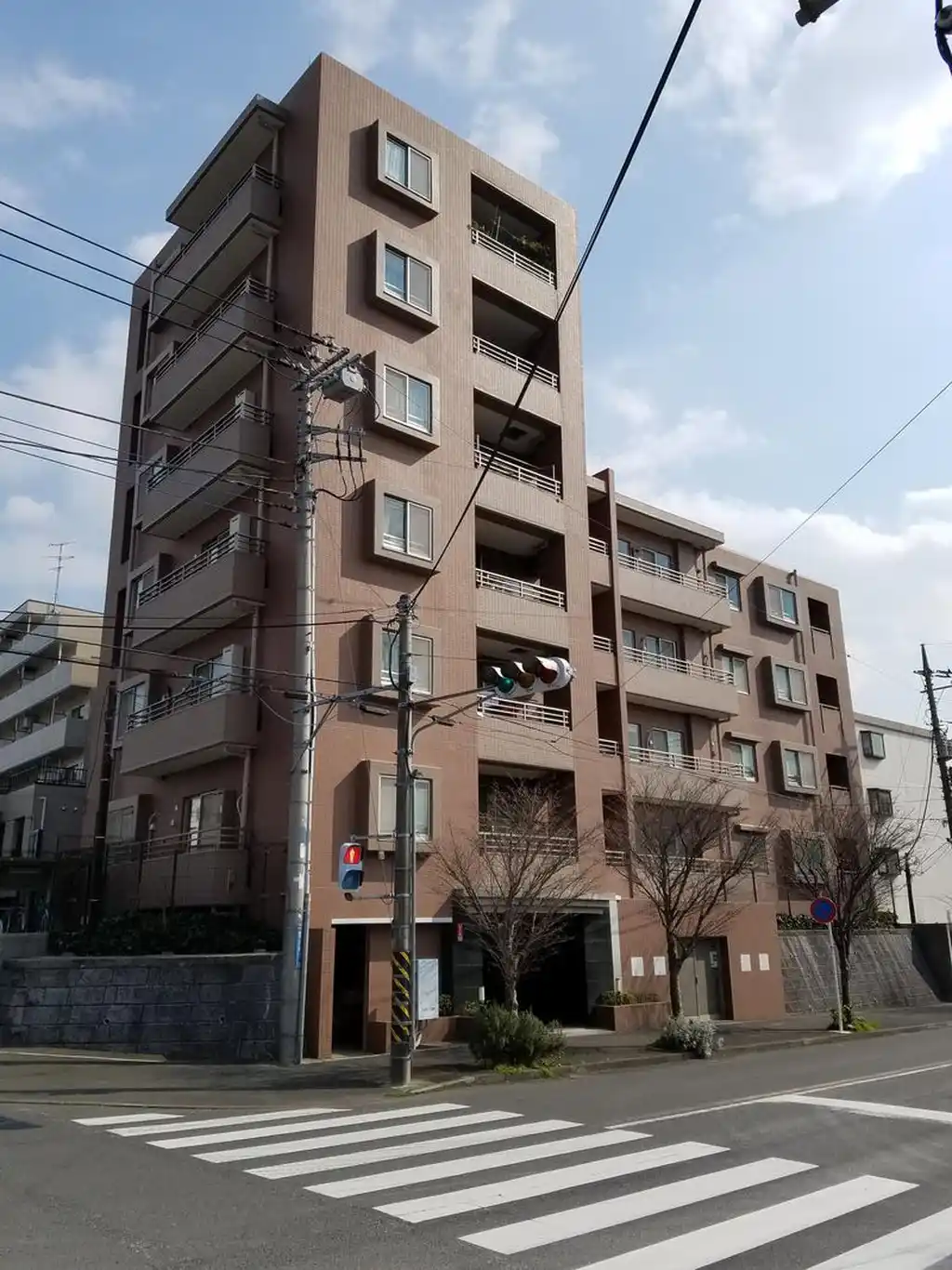 ヒルズ栗平 外観