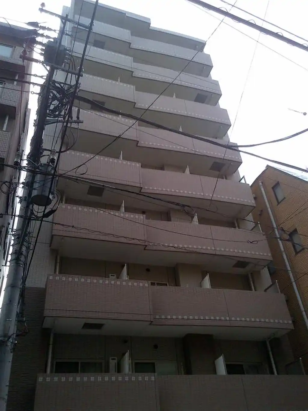 ルンデ三鷹 外観