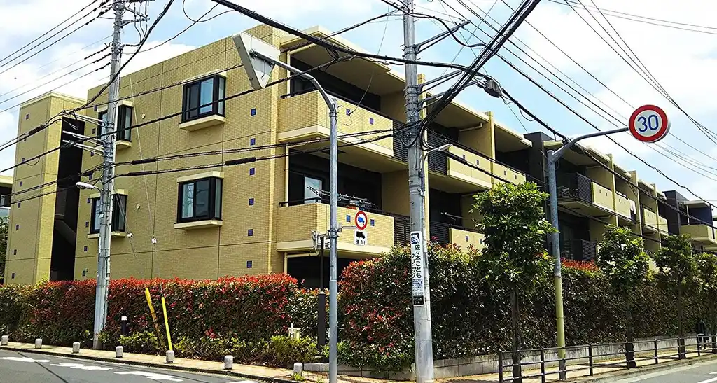 エストライフつつじヶ丘三番館 外観