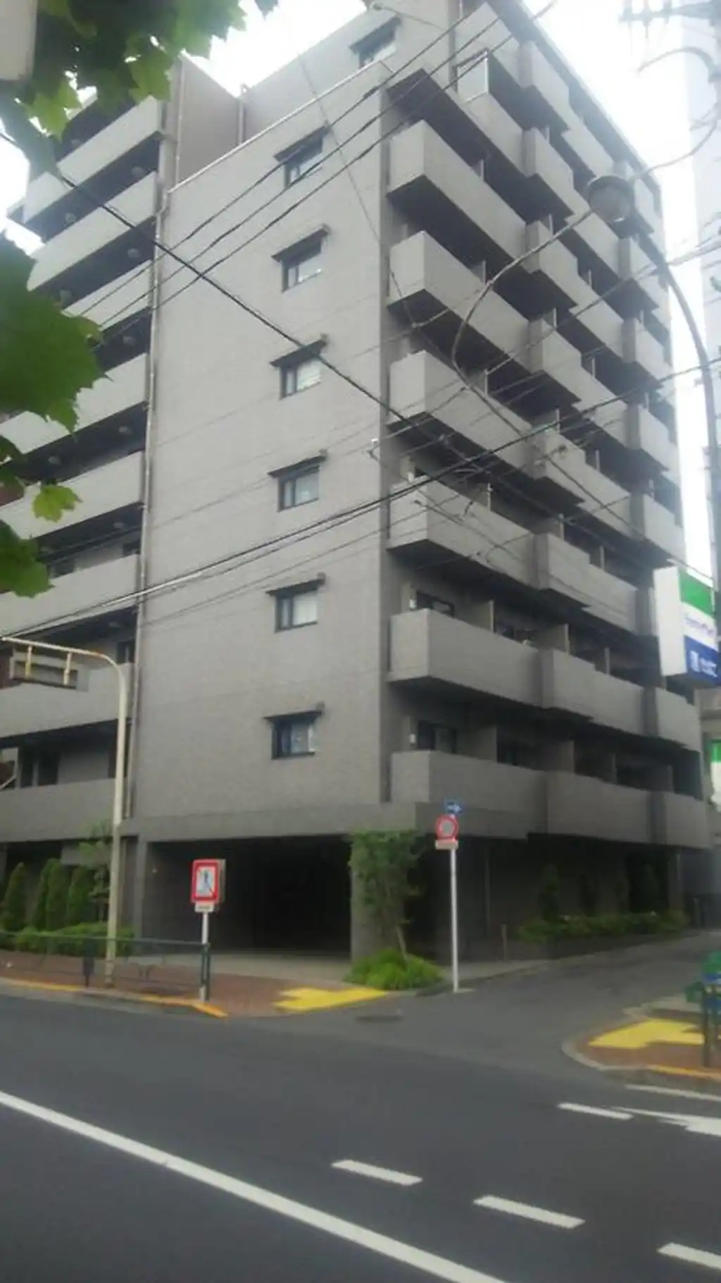 ルーブル中落合 外観