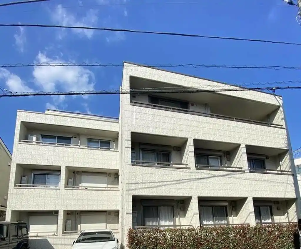 オークス 外観
