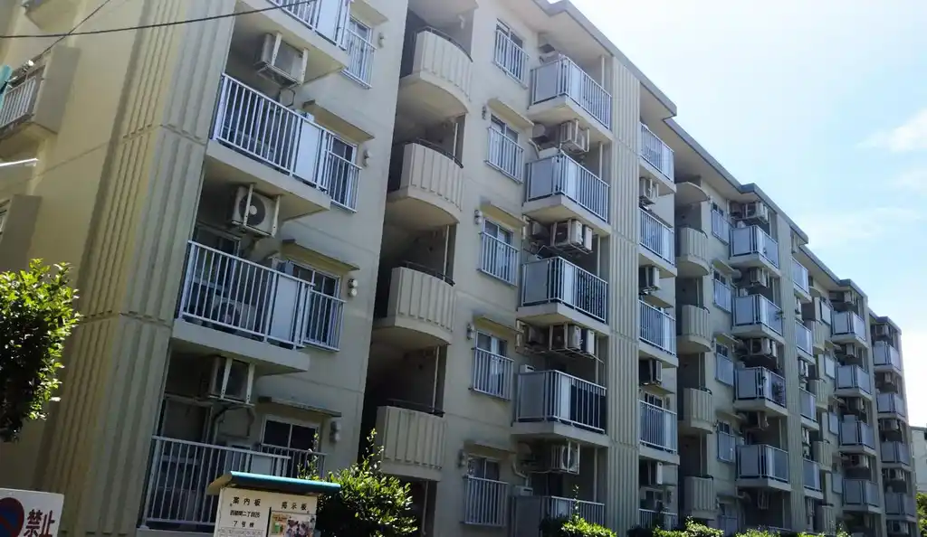 コーポ下鶴間7号棟 外観