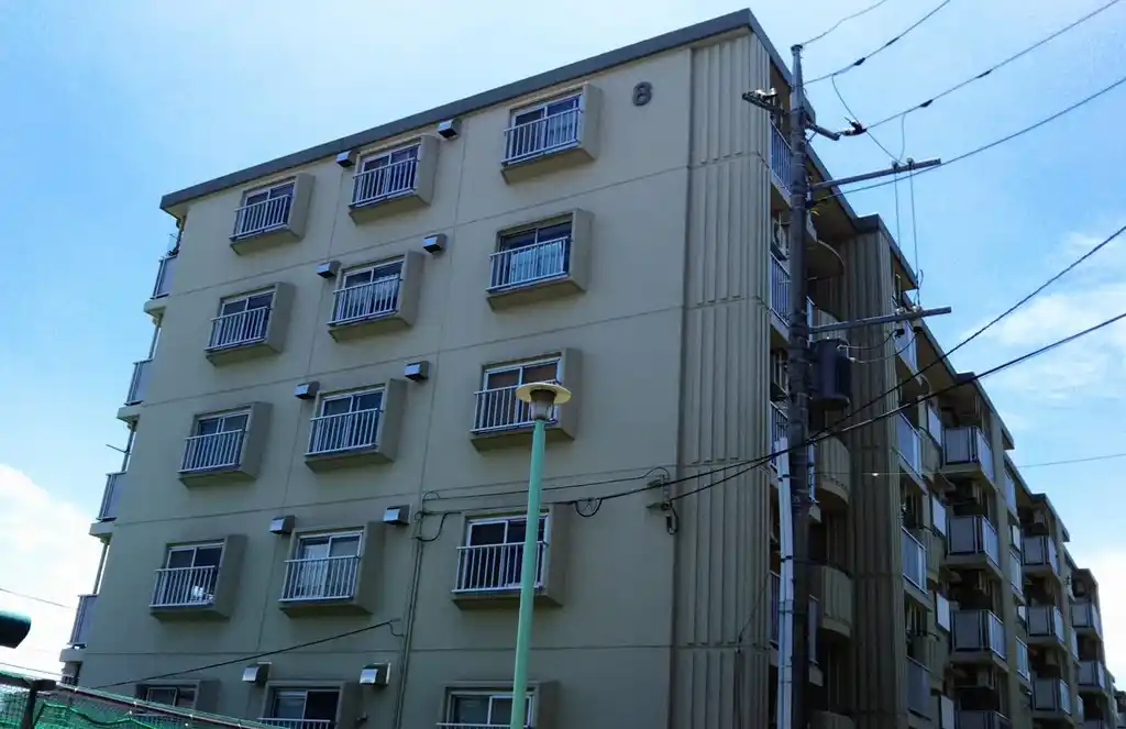 コーポ下鶴間8号棟 外観