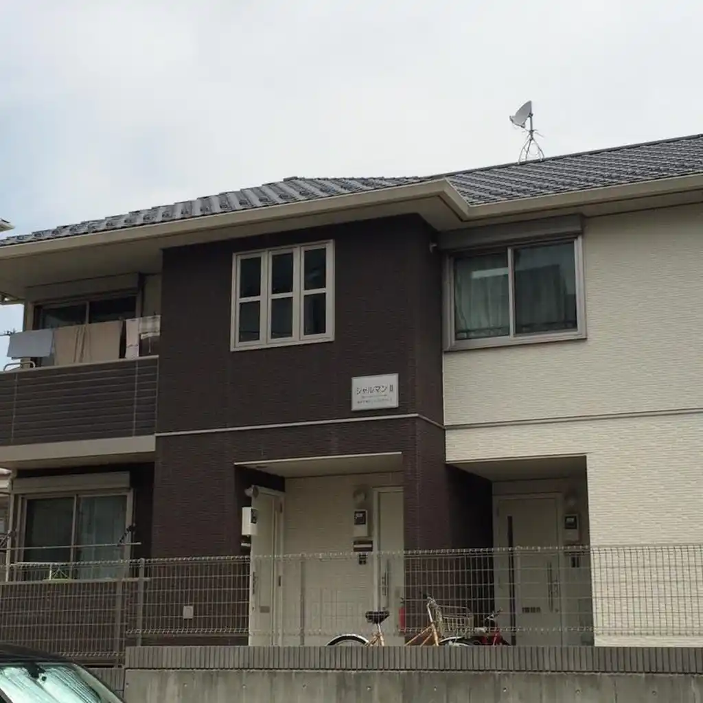 シャルマン II 外観