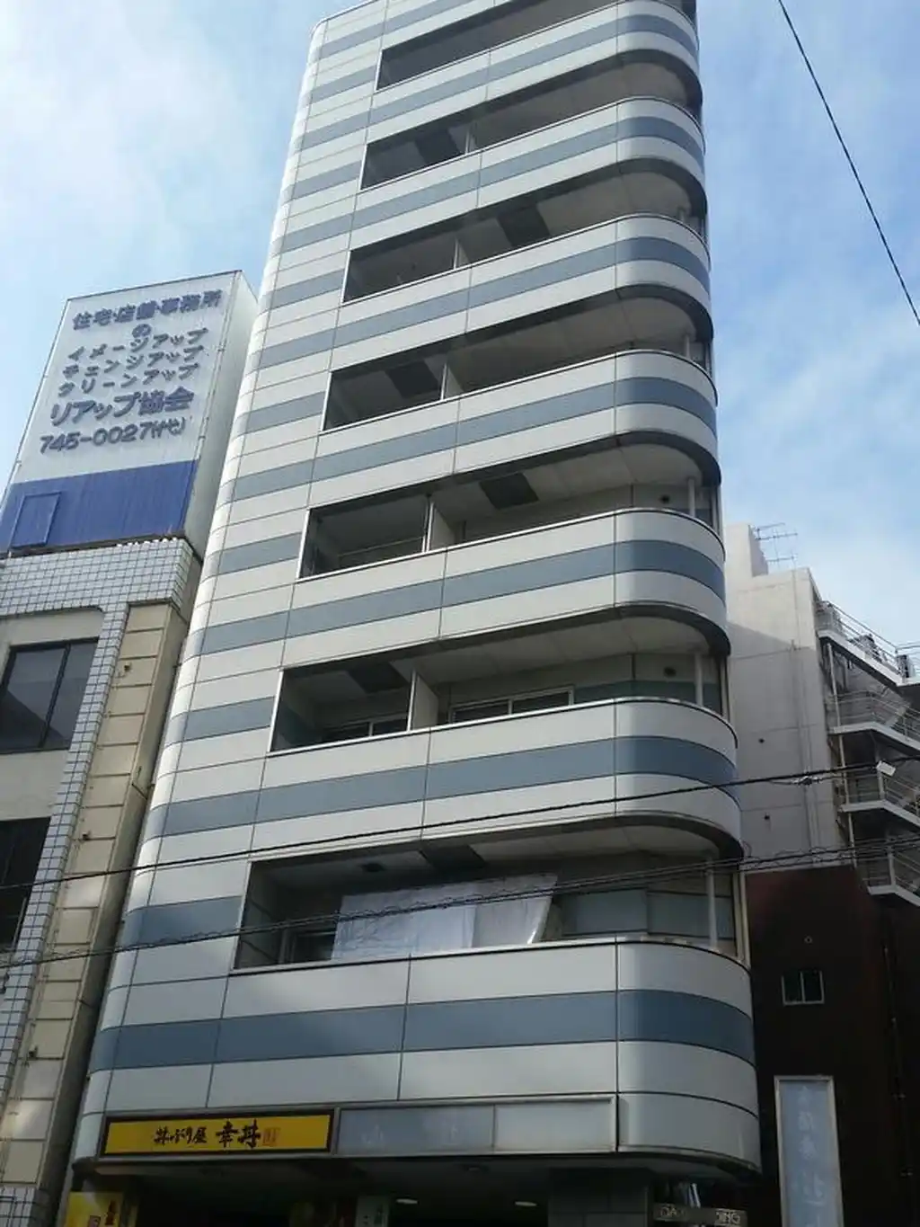 オークビル 外観
