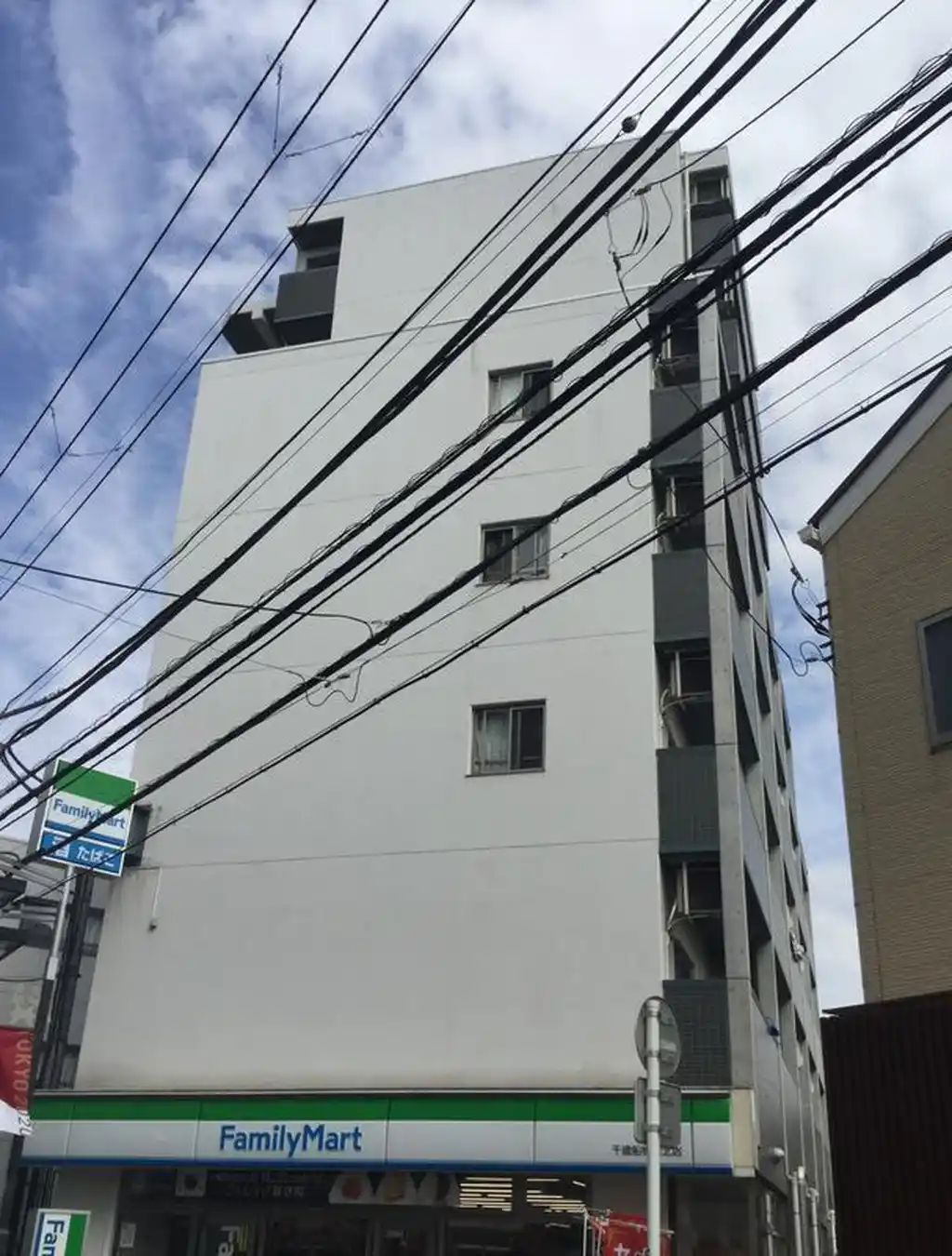 クレストコート 外観
