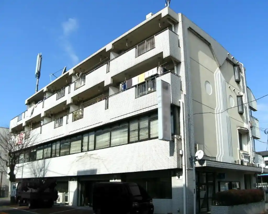 クロウバーハイツ 外観