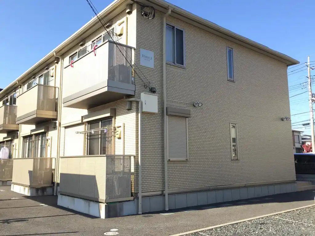 パインズA 外観