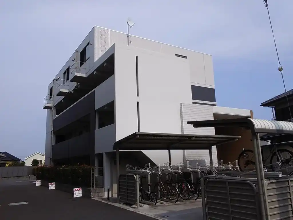 ユトリナ湘南B 外観