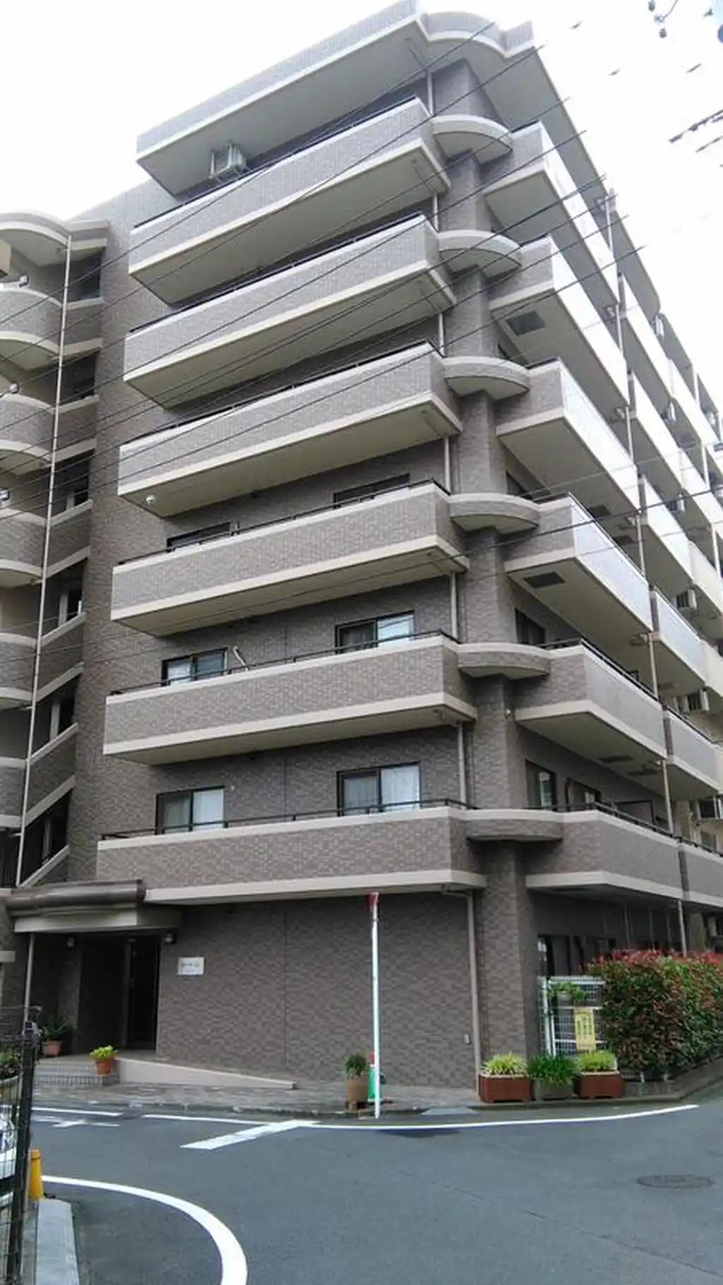 シャンティ・エム 外観