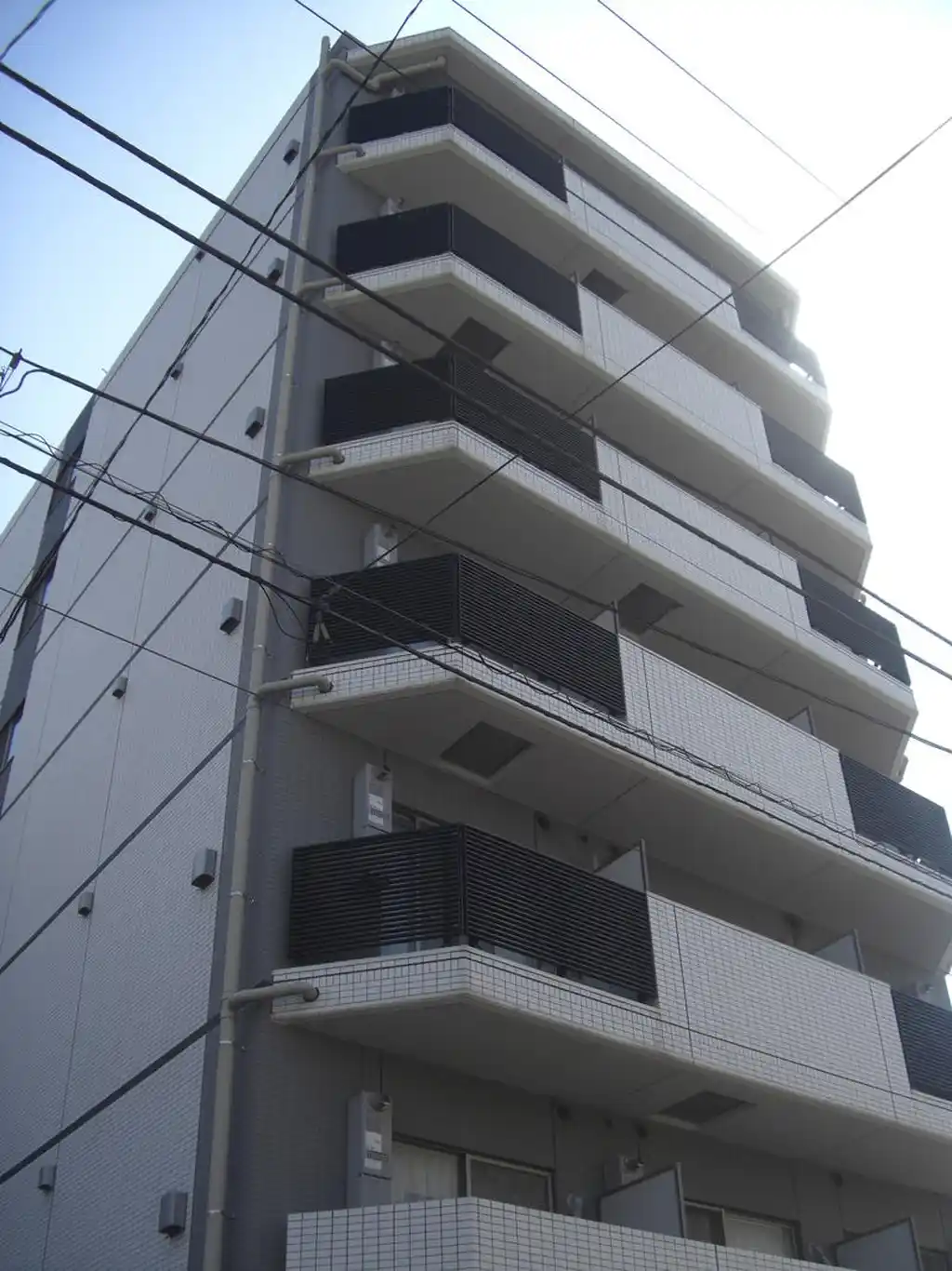 ラフィスタ 横浜 吉野町 外観