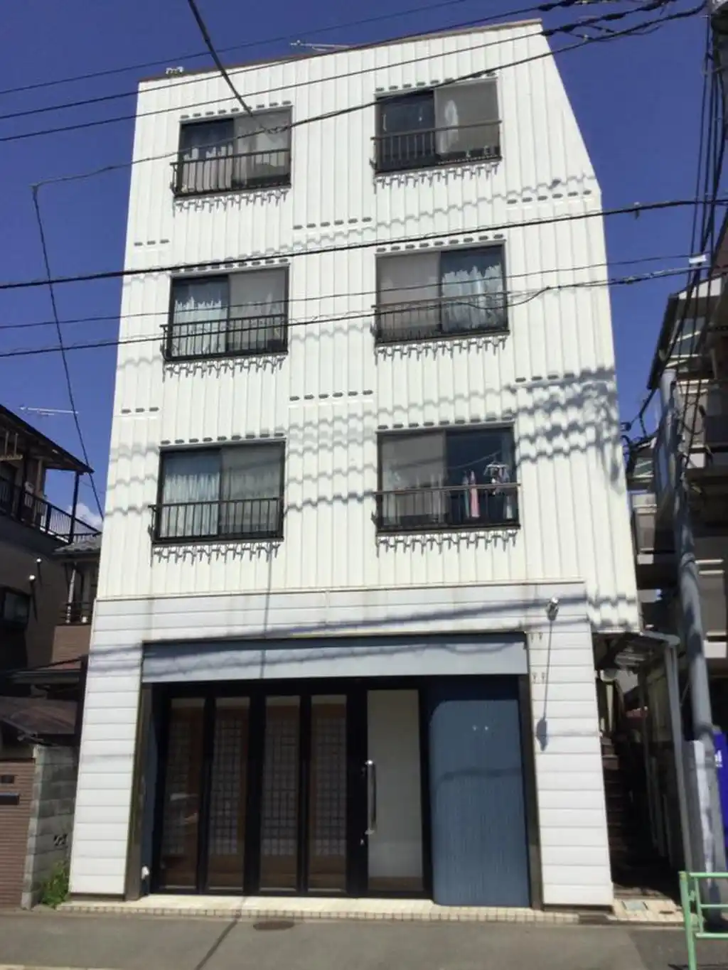 アニューアパートメント 外観