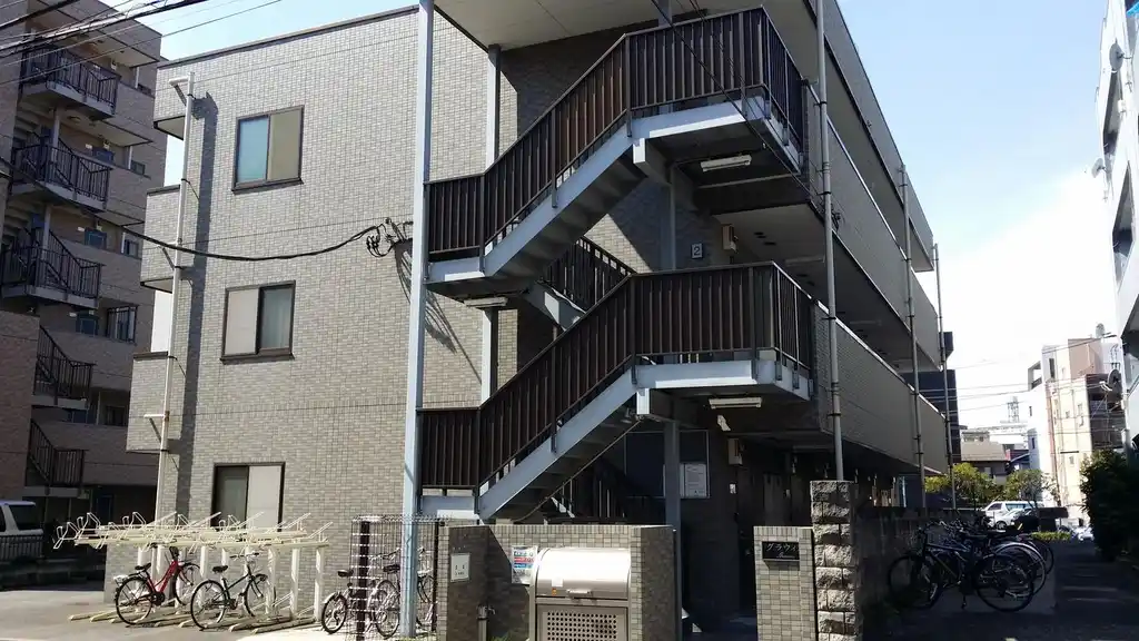 グラウィス 外観