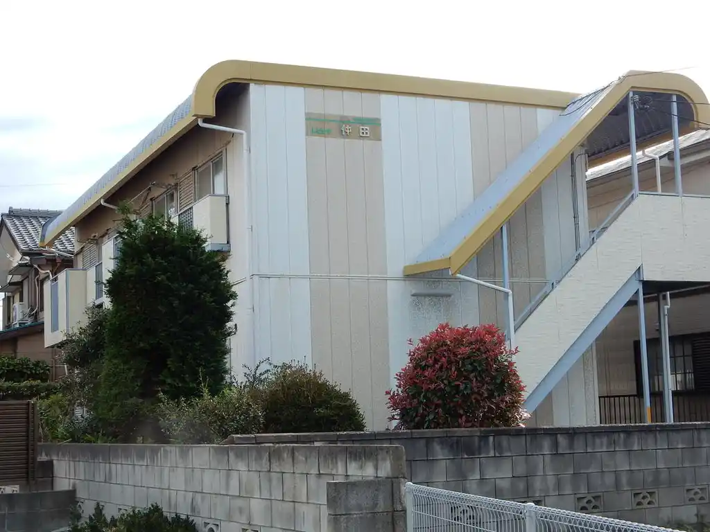 レピュート仲田 外観