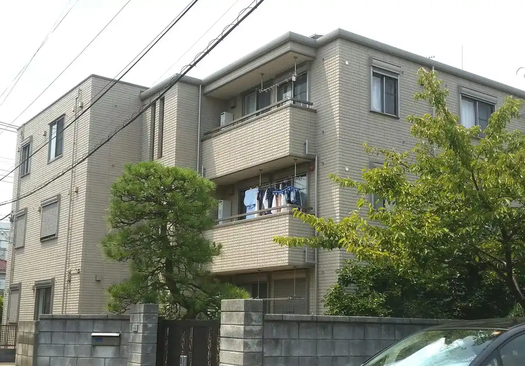 ドミール外山 外観