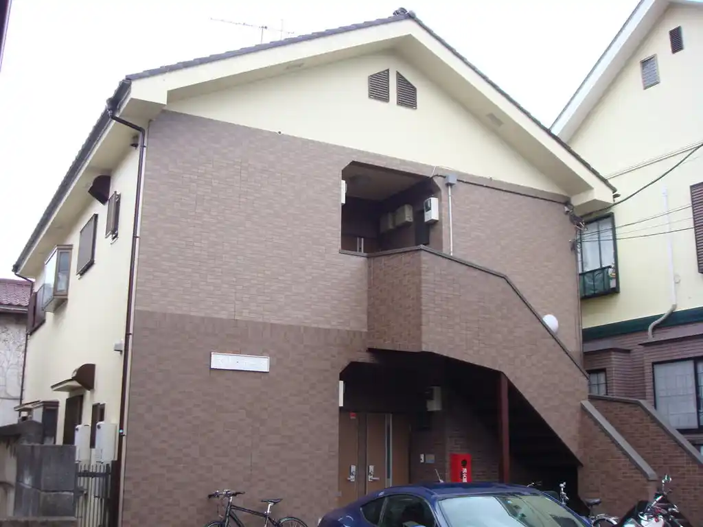 スリーホーク 外観
