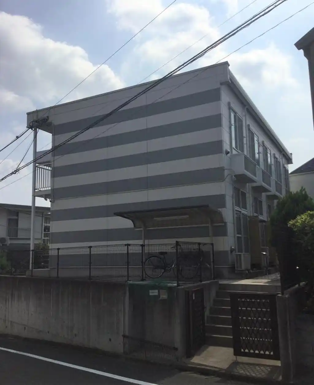 レオパレスエミネンス 外観
