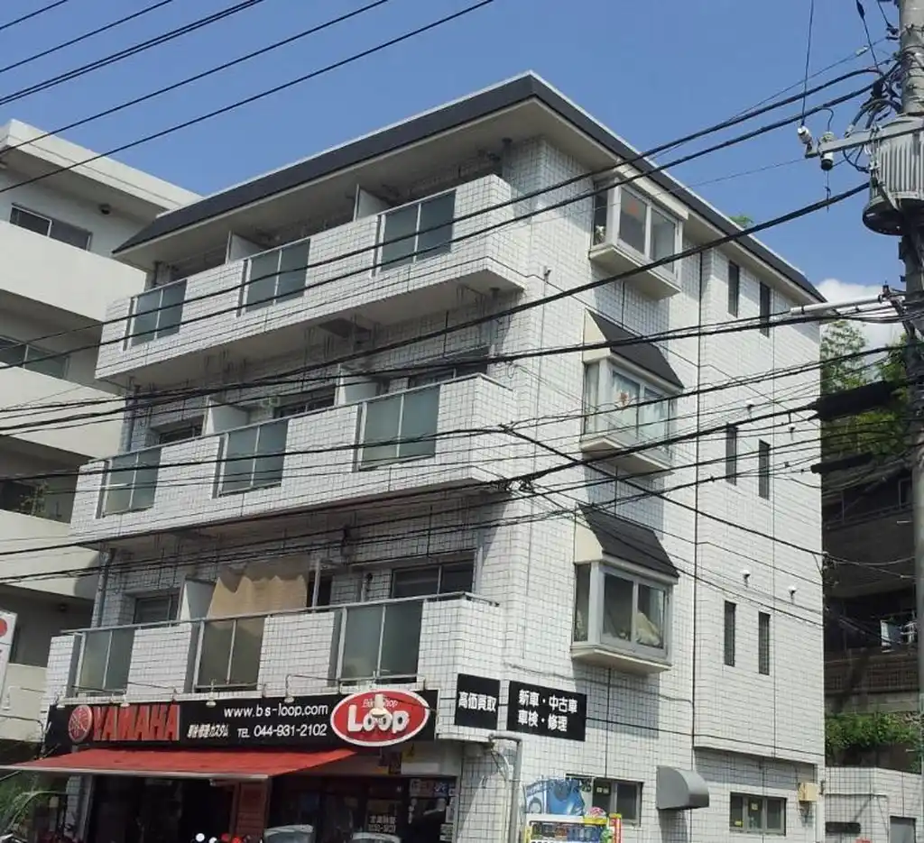 サンパレス生田 外観