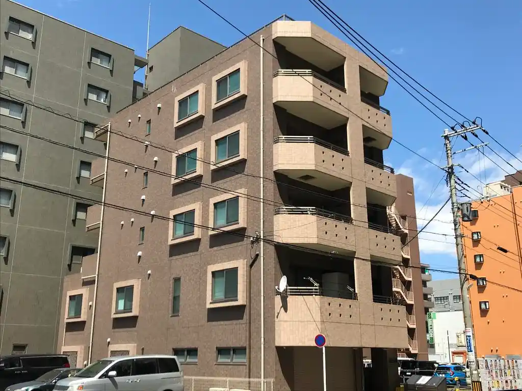 バロンドール 外観