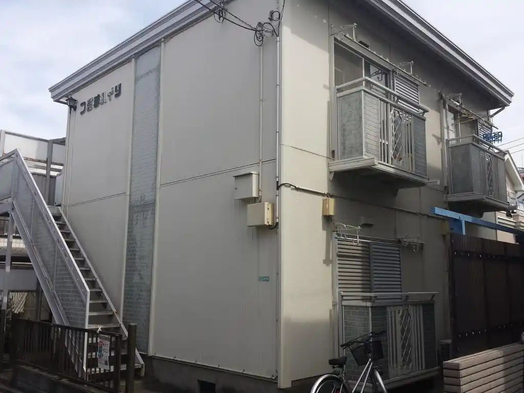 つるまハイツ 外観