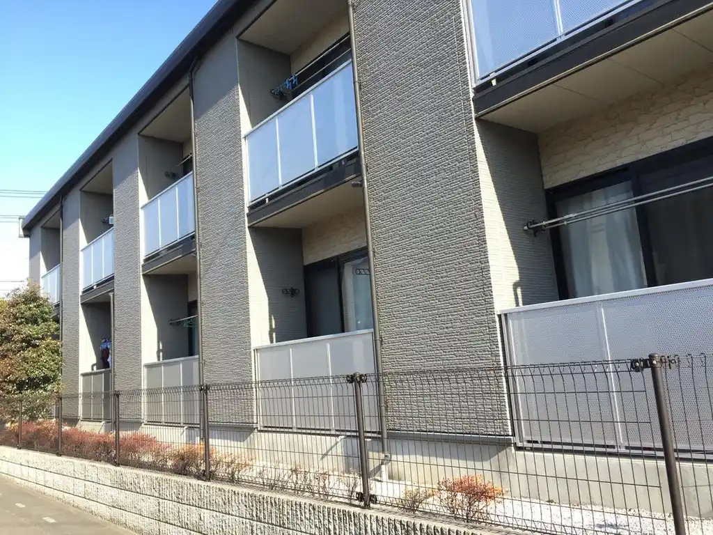 レオパレスグランドテール 外観